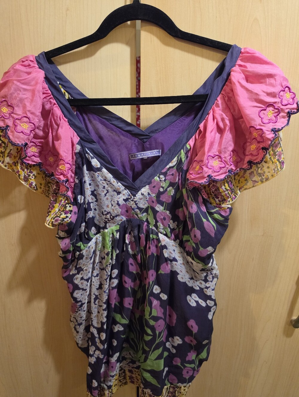 Sugar Lips Boho Floral V-Neck Women’s Top with Pink Ruffled Sleeves